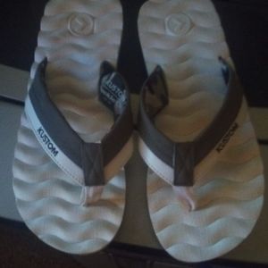 kustom flip flops